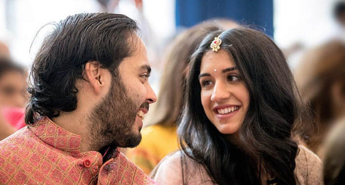 New Delhi: Mukesh Ambani के घर फिर बजी शहनाई!