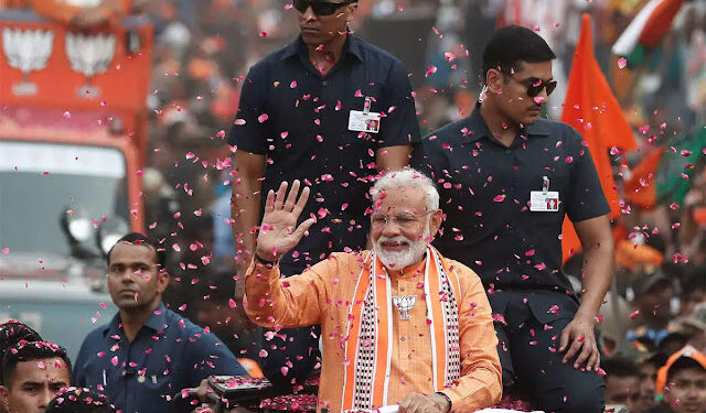 गुजरात में बीजेपी की ऐतिहासिक जीत | बीजेपी ने गुरुवार को गुजरात चुनाव में 182 सदस्यीय विधानसभा में रिकॉर्ड तोड़ 157 सीटों पर बढ़त बना ली है |