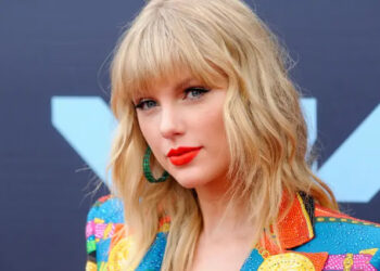 The lovely internet meme we didn’t realise we needed is drunk Taylor Swift