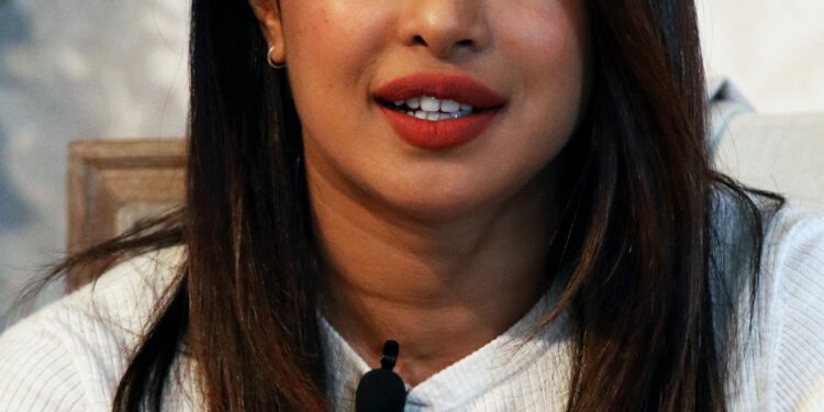 Priyanka reacts as paparazzi