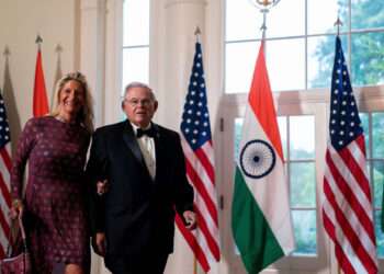 Senator Bob Menendez and wife