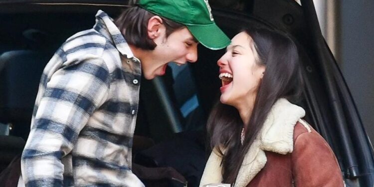 Olivia & Louis: NYC Romance Confirmed!