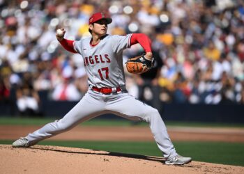 Shohei Ohtani's Historic $700 Million Contract with the Los Angeles Dodgers: A Game-Changing Deal