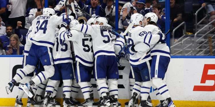 Leafs all ready for a strong game: Know more about their rich history