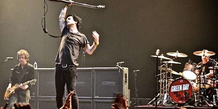 Green Day plays in Manc, what happened?